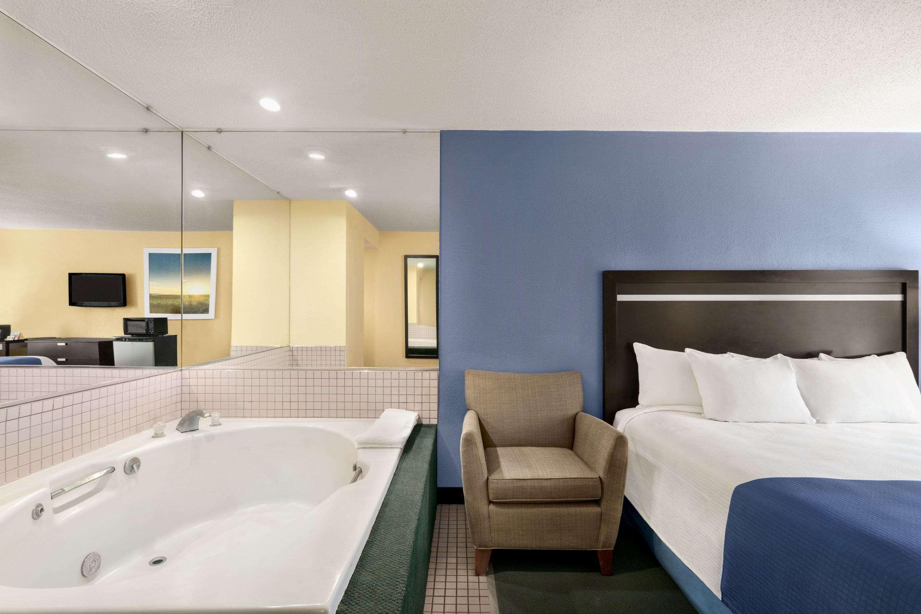 Days Inn By Wyndham Auburn/Finger Lakes Region Экстерьер фото