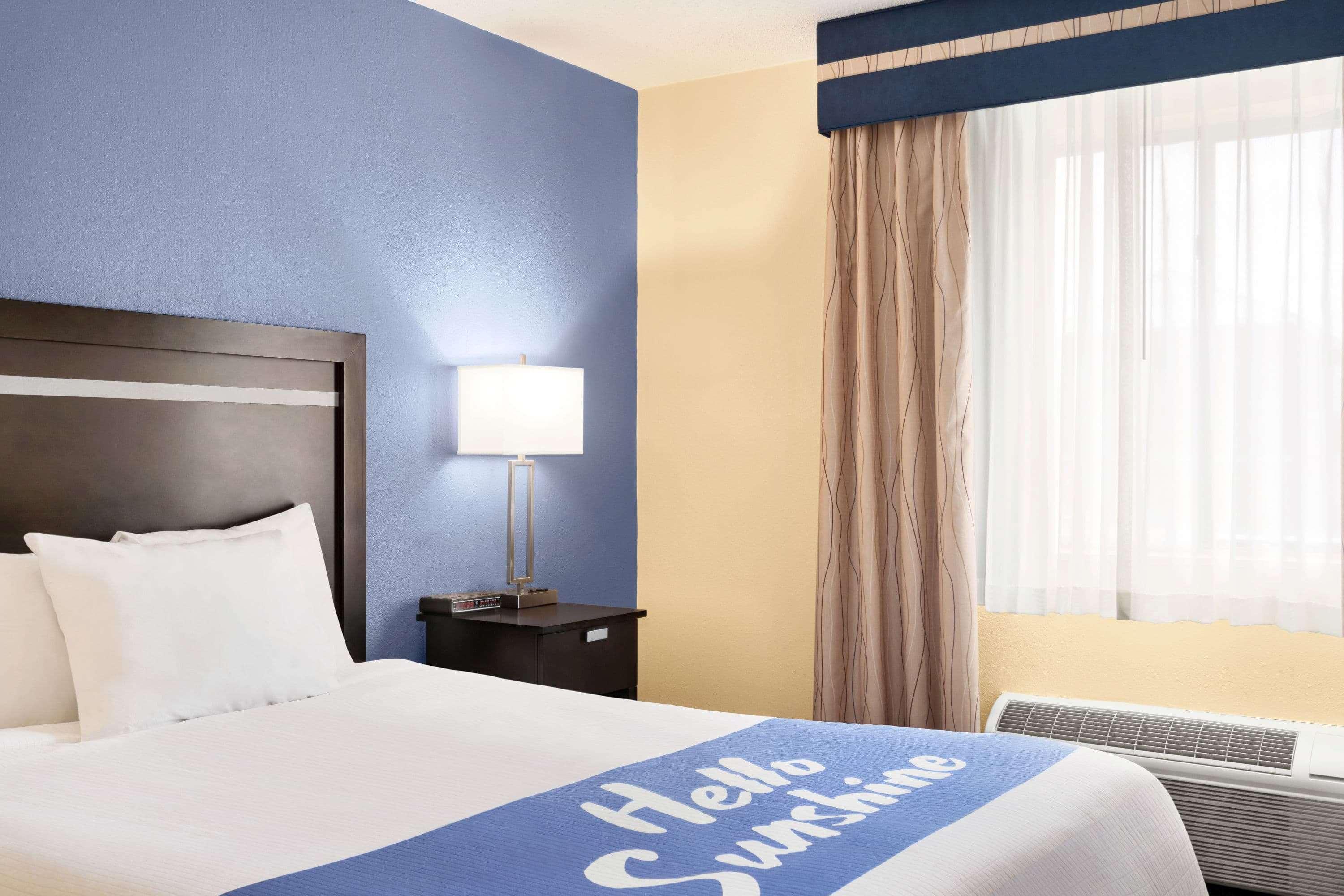 Days Inn By Wyndham Auburn/Finger Lakes Region Экстерьер фото