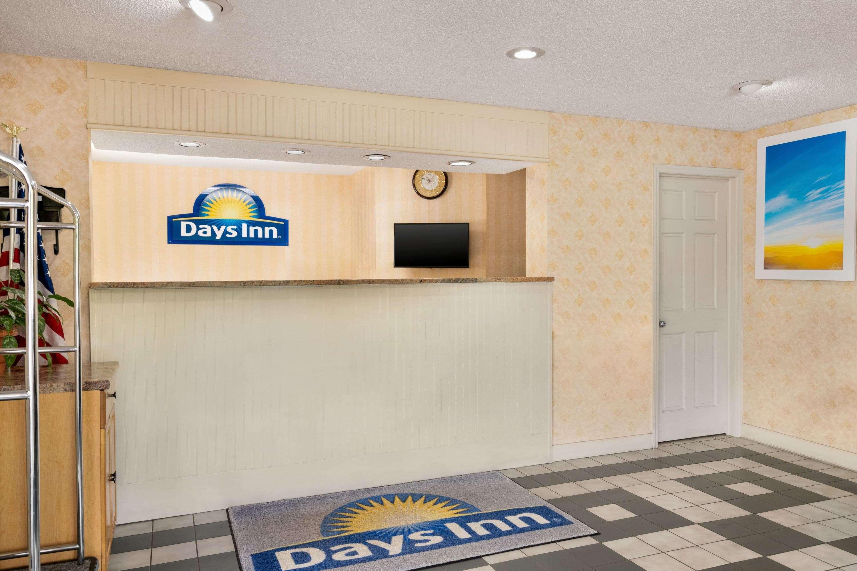 Days Inn By Wyndham Auburn/Finger Lakes Region Экстерьер фото