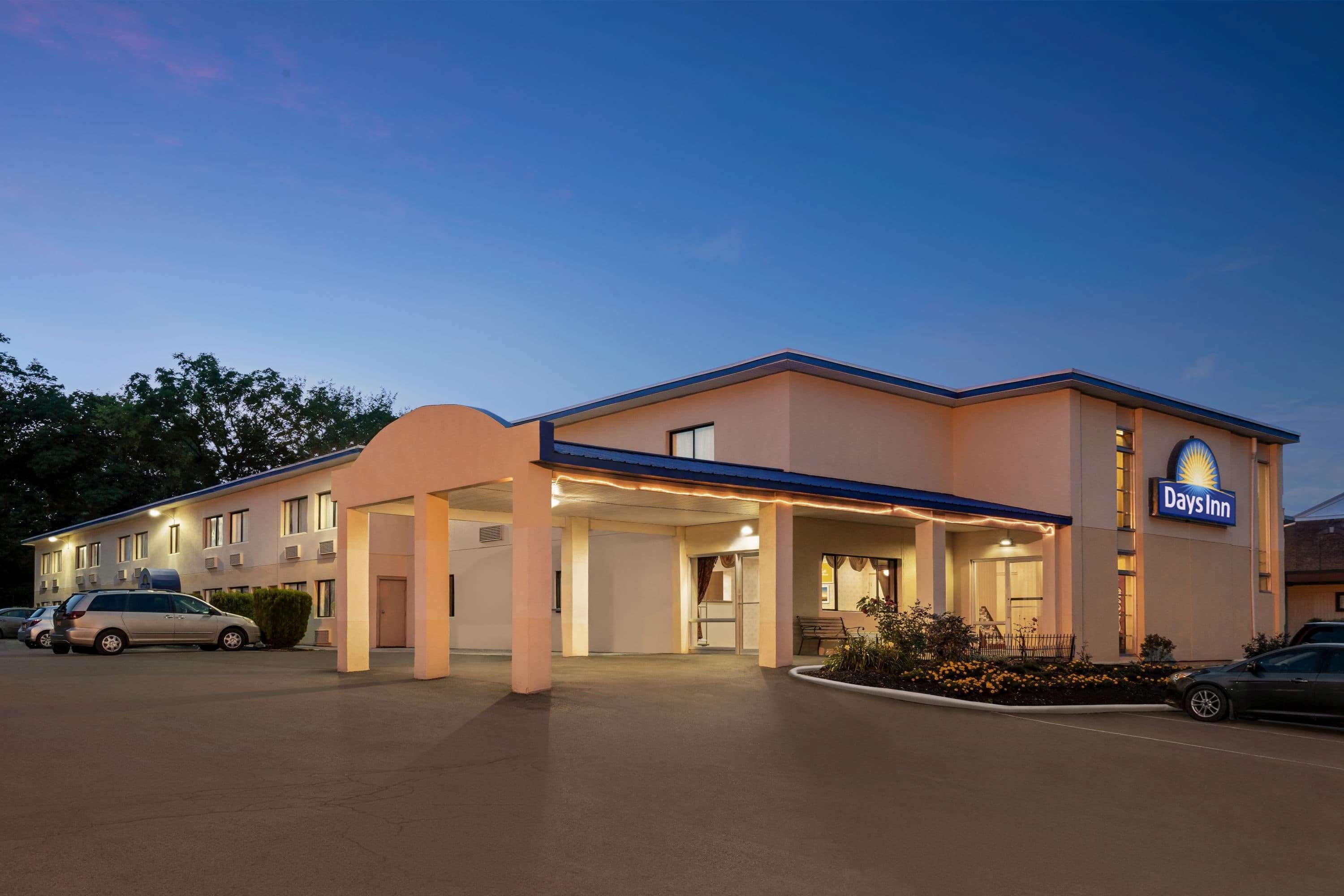 Days Inn By Wyndham Auburn/Finger Lakes Region Экстерьер фото