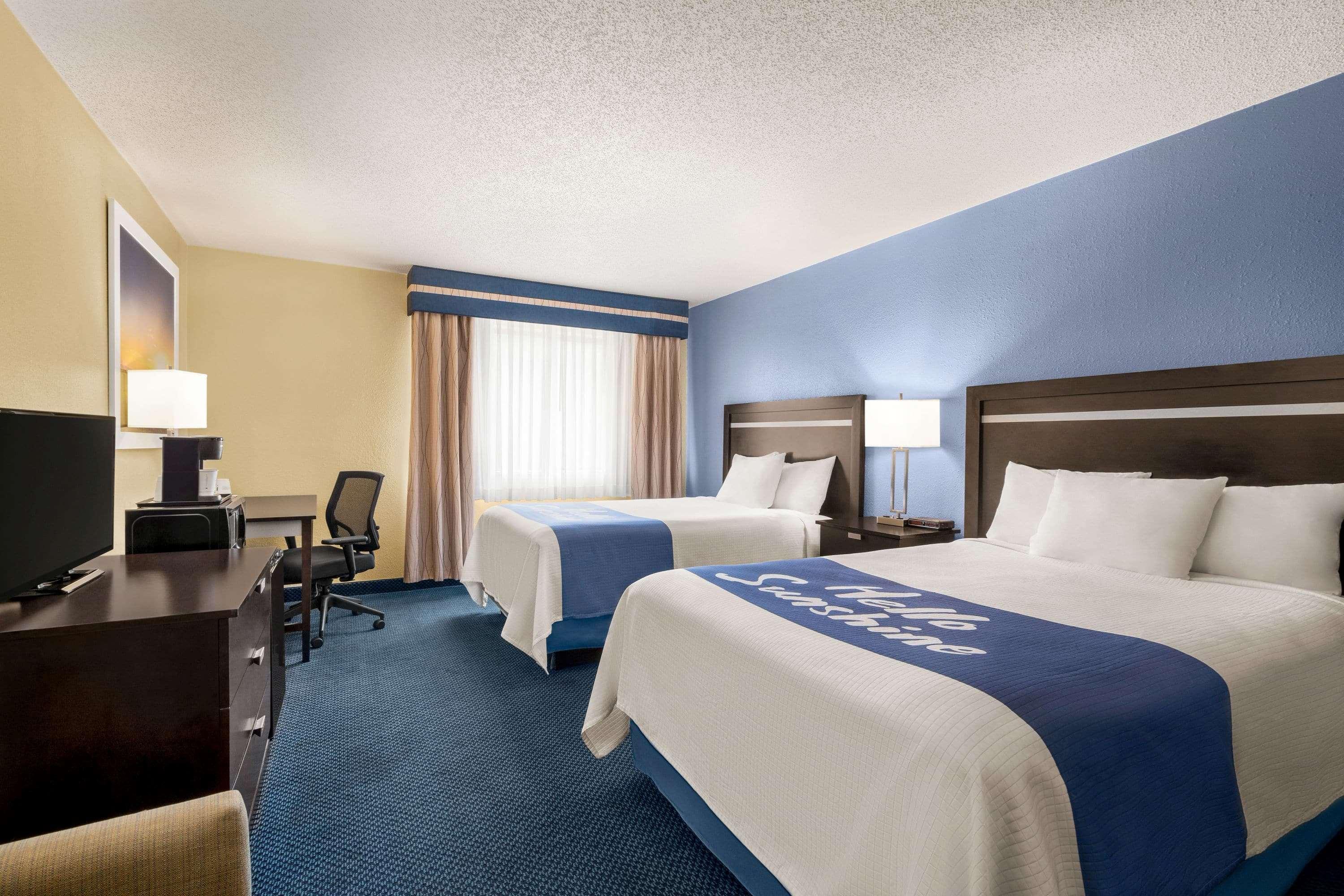 Days Inn By Wyndham Auburn/Finger Lakes Region Экстерьер фото